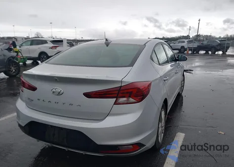2019 Hyundai Elantra Value Edition z USA, uszkodzony, nr VIN KMHD84LF1KU849692